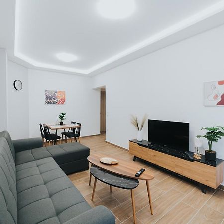 Comfy And Stylish Apartment Thessaloniki Buitenkant foto