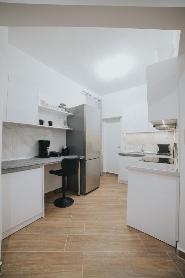 Comfy And Stylish Apartment Thessaloniki Buitenkant foto