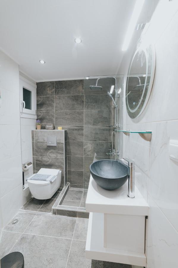 Comfy And Stylish Apartment Thessaloniki Buitenkant foto